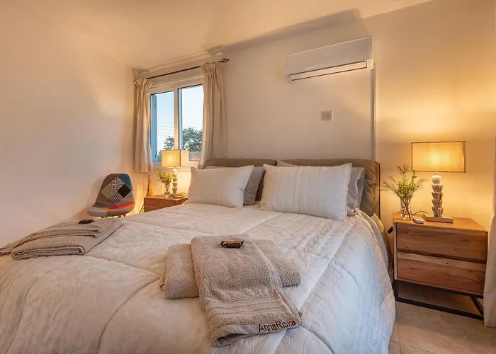 Akamas Sunset Bohemian Chic By One Lejlighed